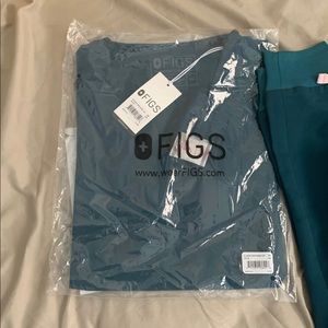 FIGS limited edition Caribbean blue set